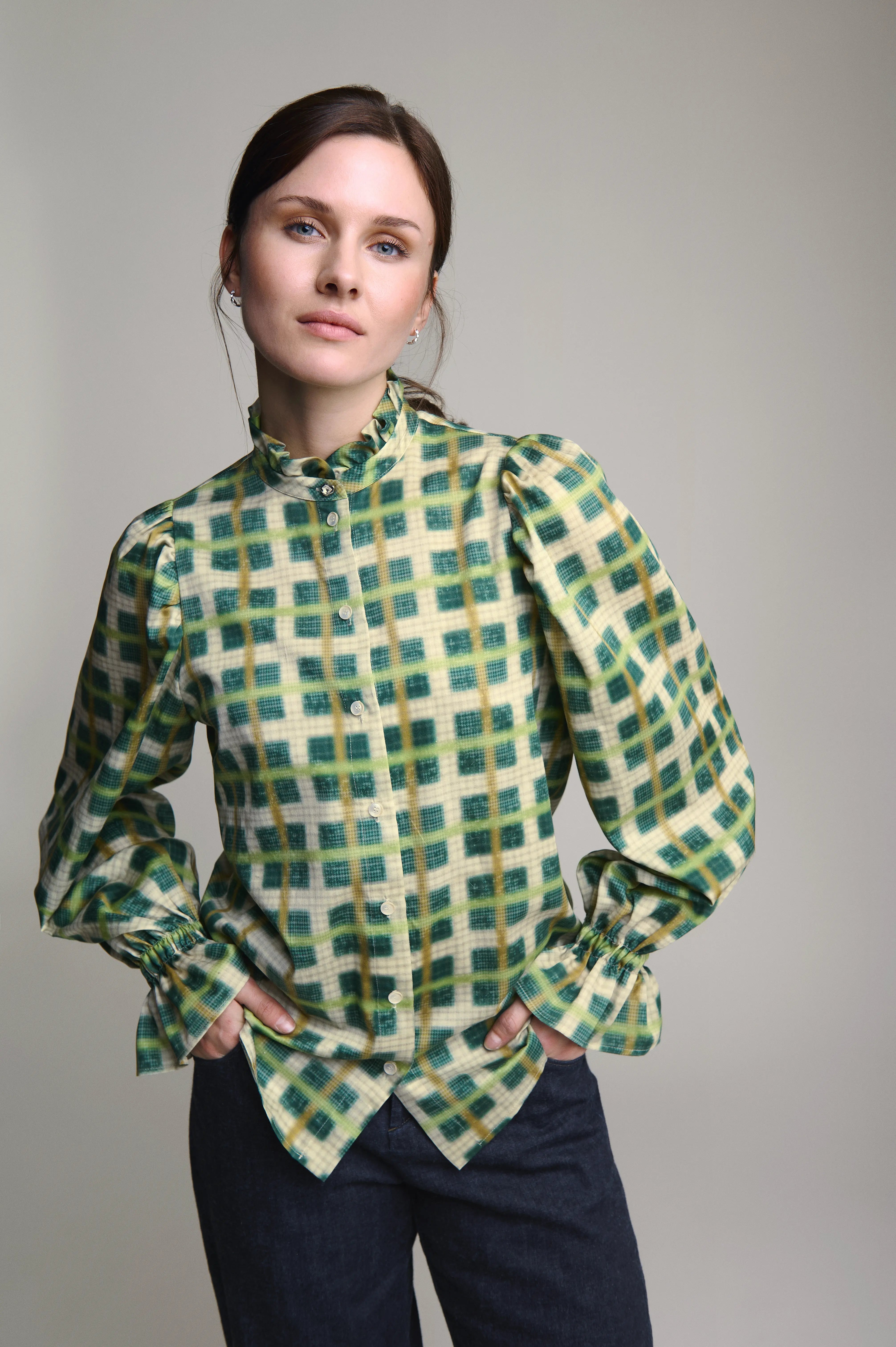 Karierte Rüschenbluse VON&ZU